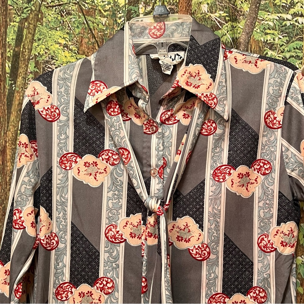 Vintage 1970s long sleeve blouse with tie neckerchief floral grey Vicki Volts